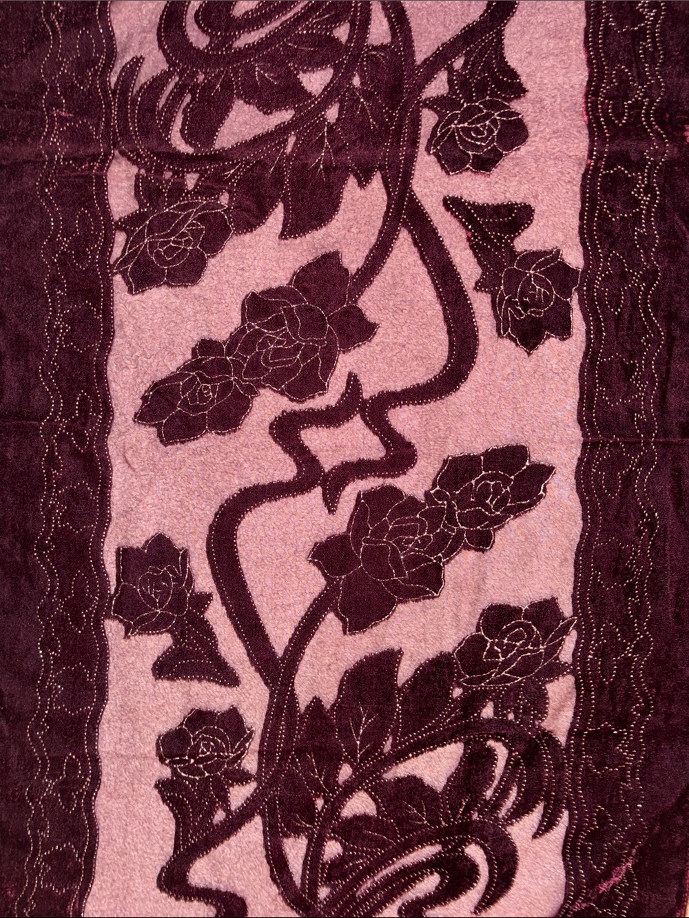 🥀 {FINAL SALE} Vintage Velvet Floral Burnout Shawl ~ Burgundy - Picture 9 of 10